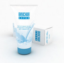 Йогуртовая пенка для умывания «Клубника и Вишня»